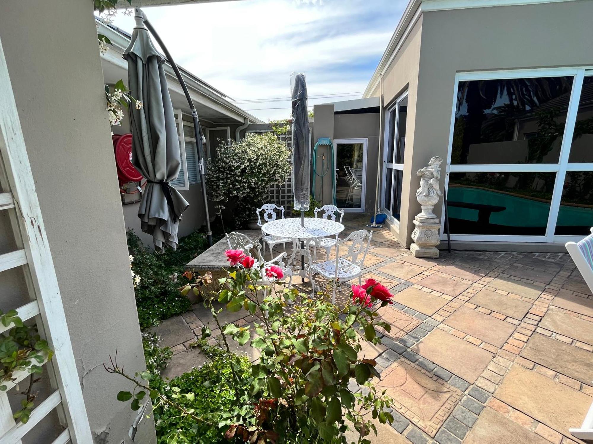 Somerset West Garden Apartments 2 Exteriör bild