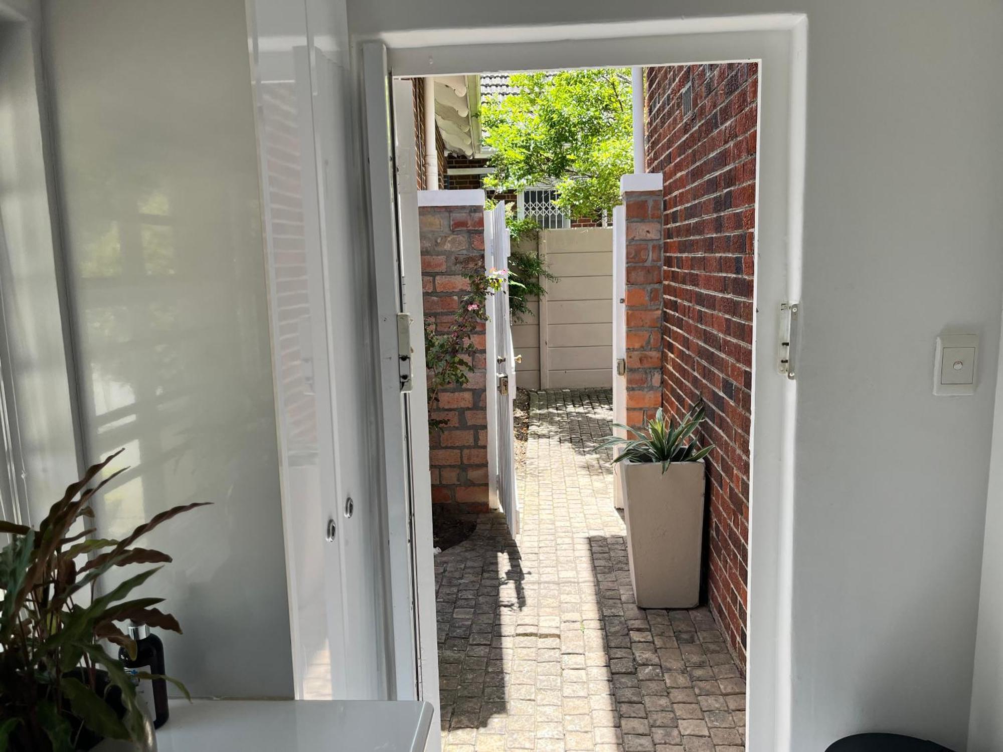 Somerset West Garden Apartments 2 Exteriör bild
